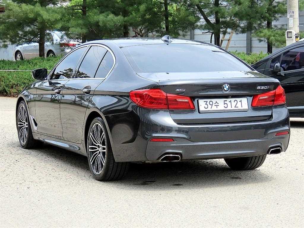BMW 5 Series - Vista 3