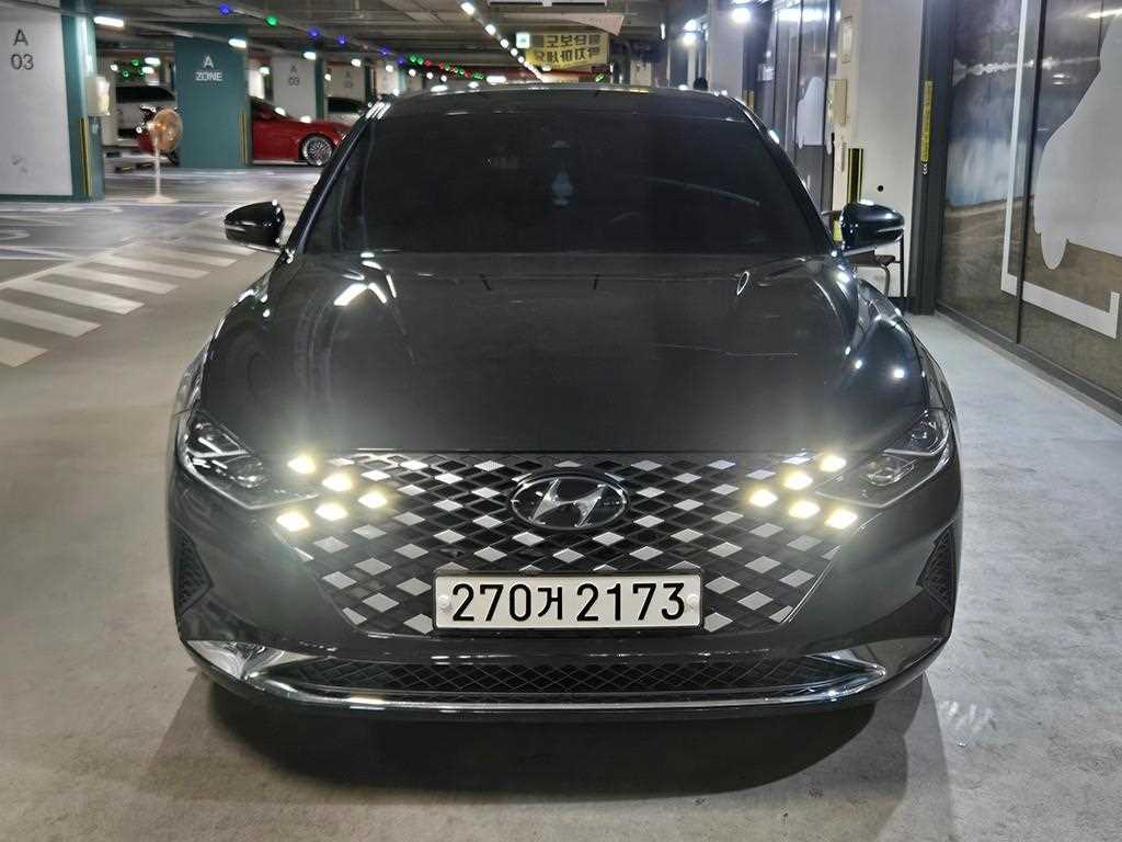HYUNDAI Grandeur - Vista 2