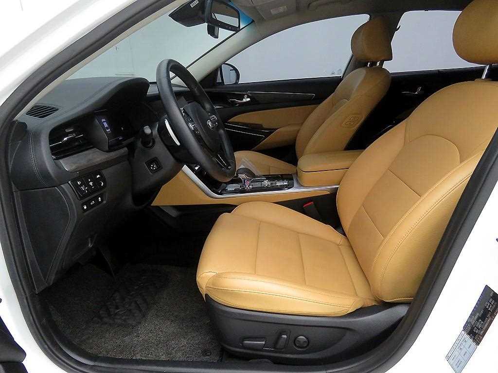 KIA K7 - Vista 6