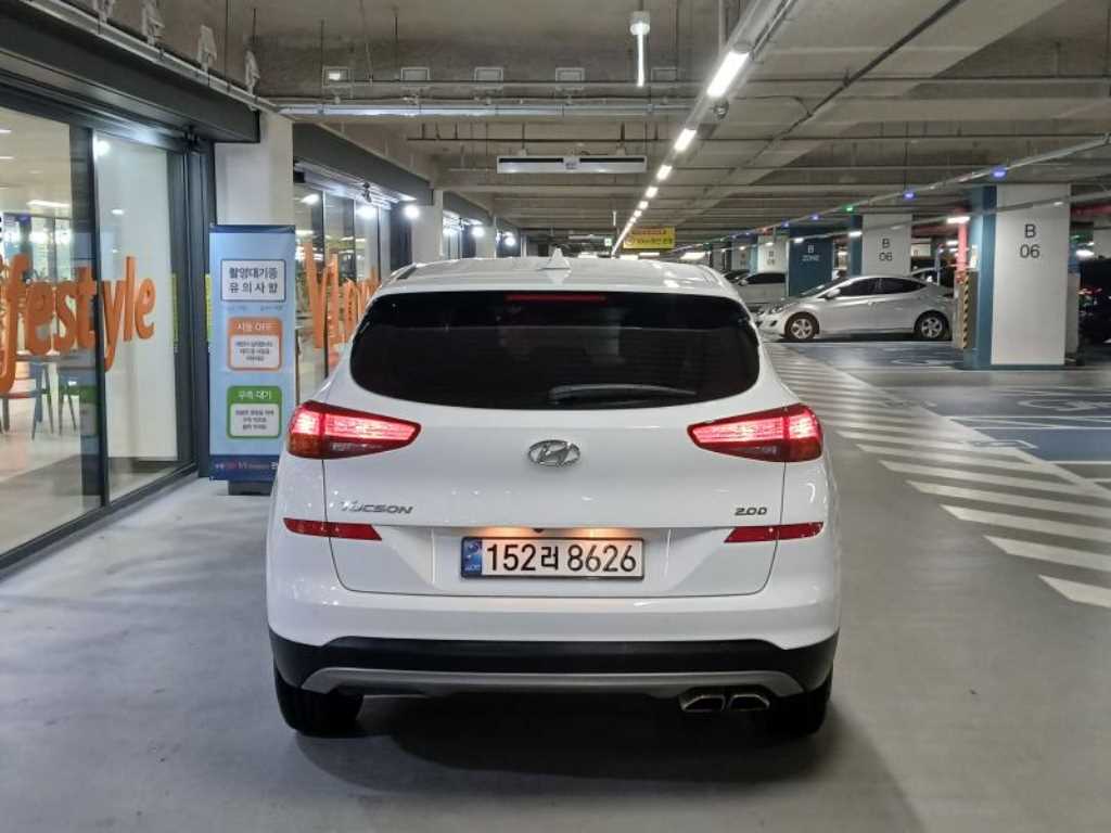 HYUNDAI Tucson - Vista 5