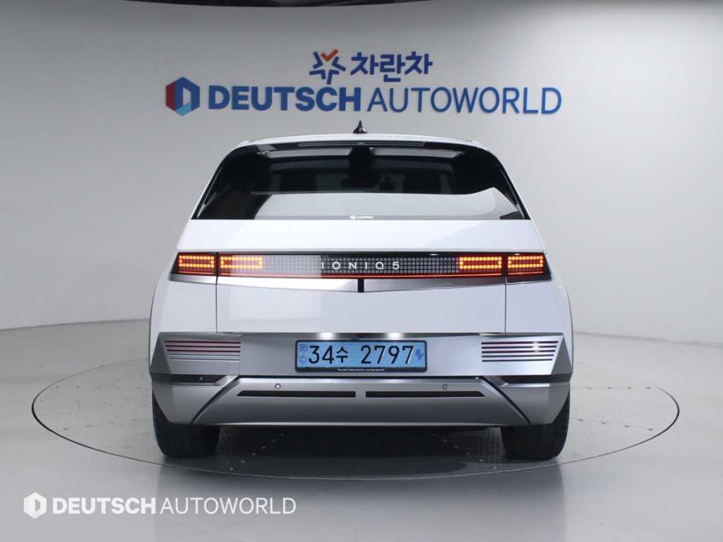 HYUNDAI Ioniq 5 - Vista 4