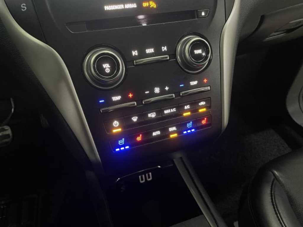 Lincoln MKC - Vista 11