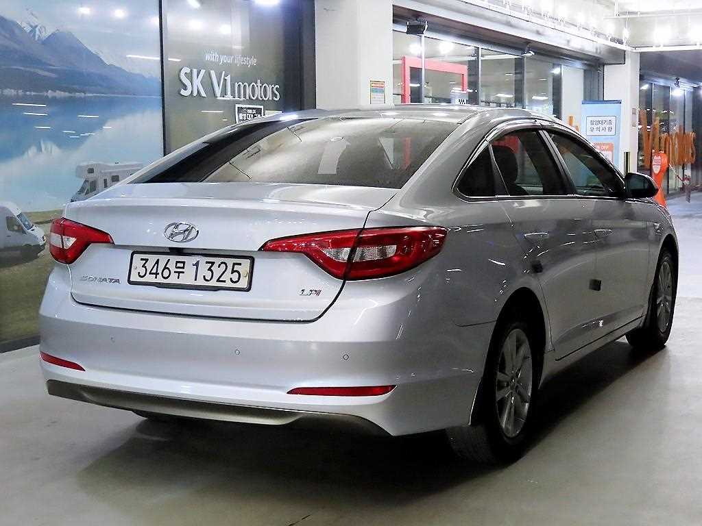 HYUNDAI Sonata - Vista 4