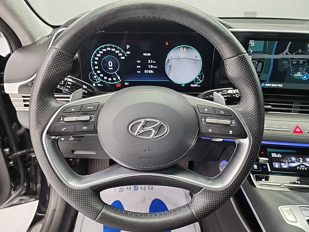 HYUNDAI Grandeur - Vista 9