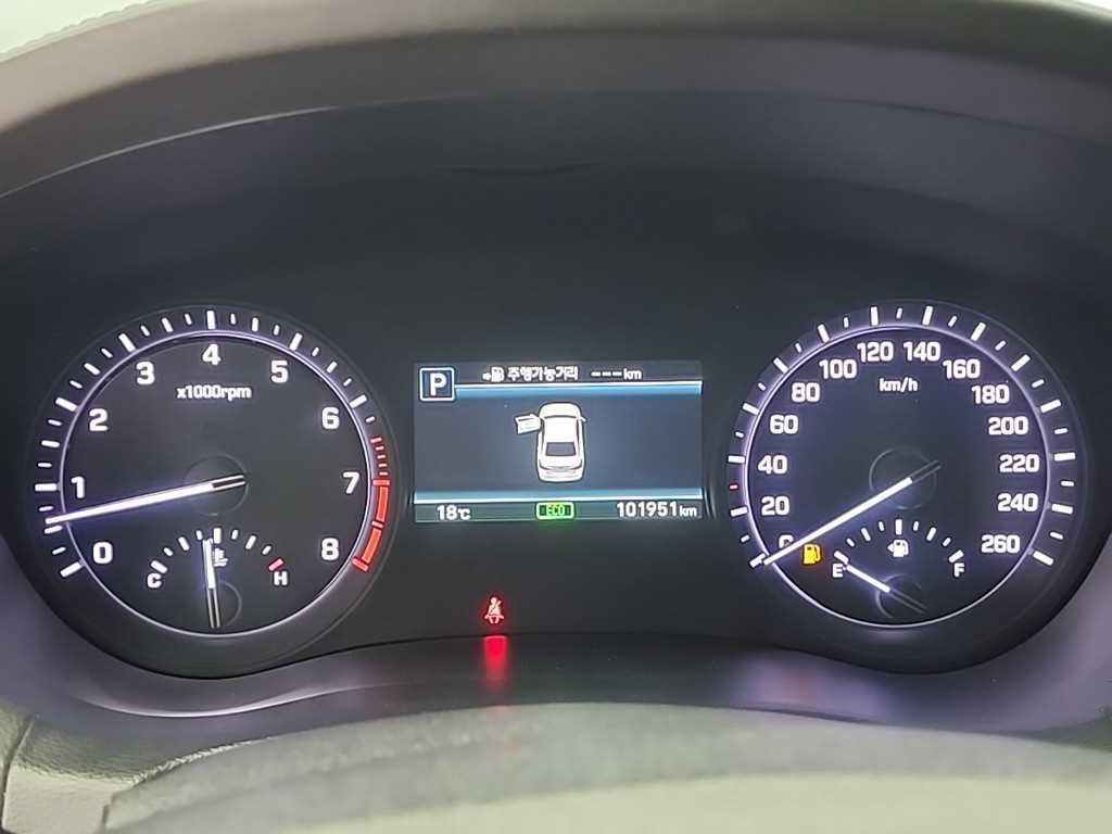 Genesis G80 - Vista 6