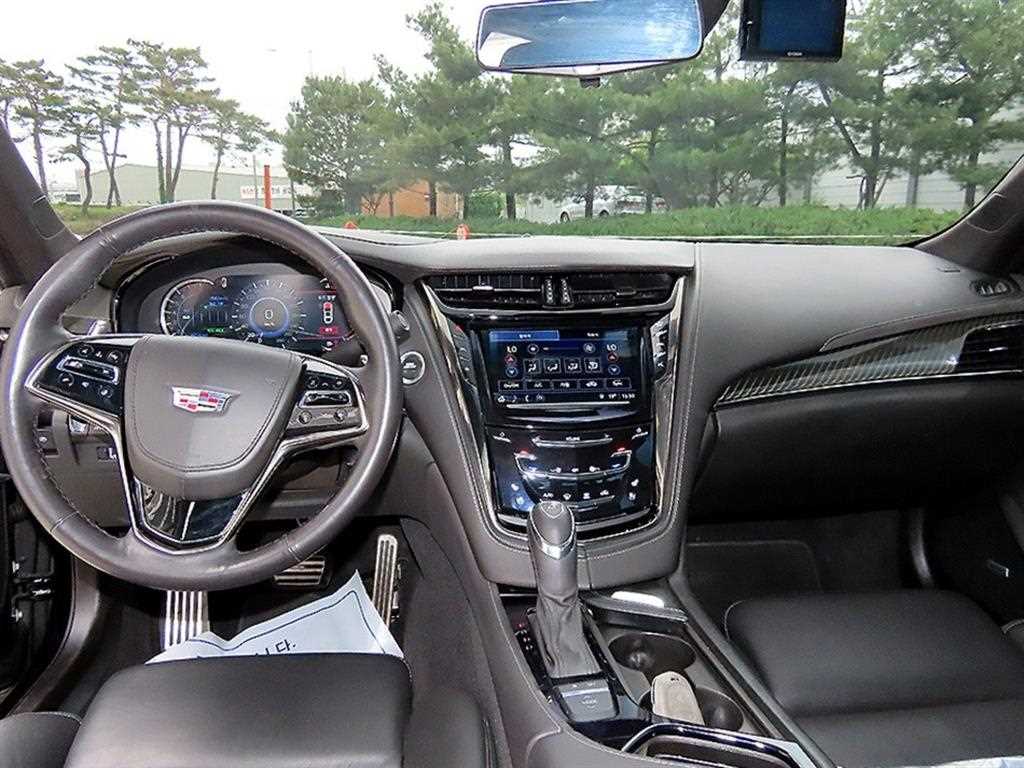 Cadillac CTS - Vista 7
