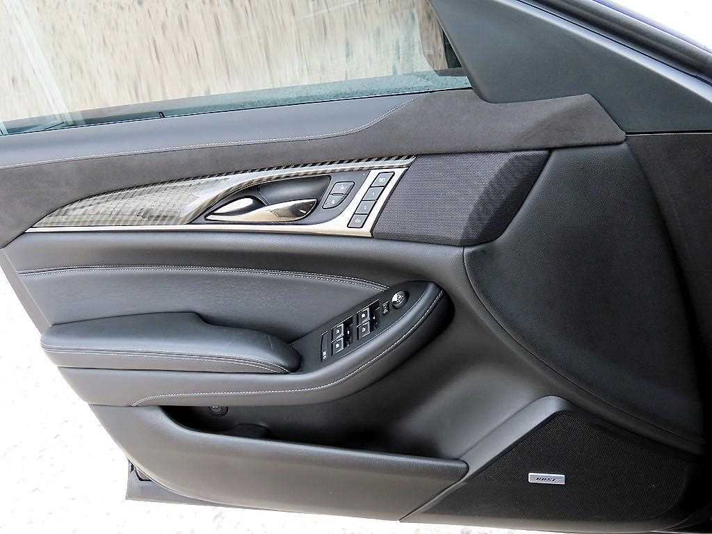 Cadillac CTS - Vista 12