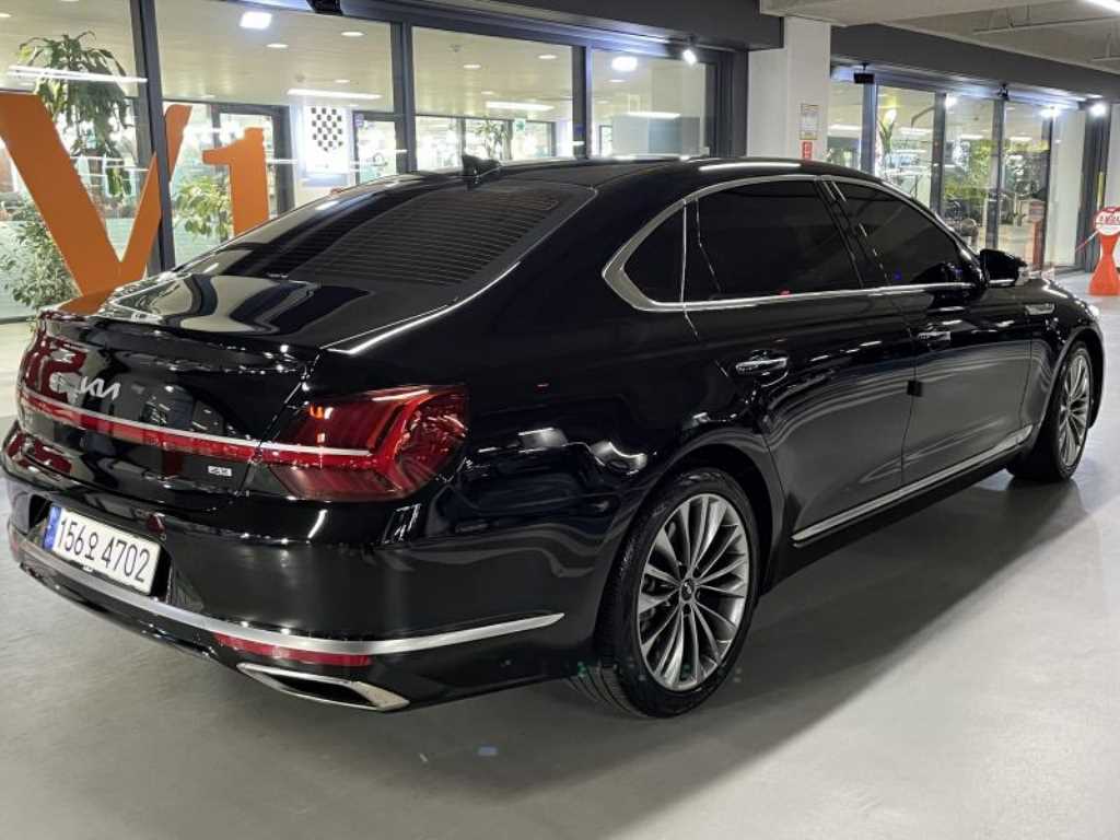 KIA K9 - Vista 5