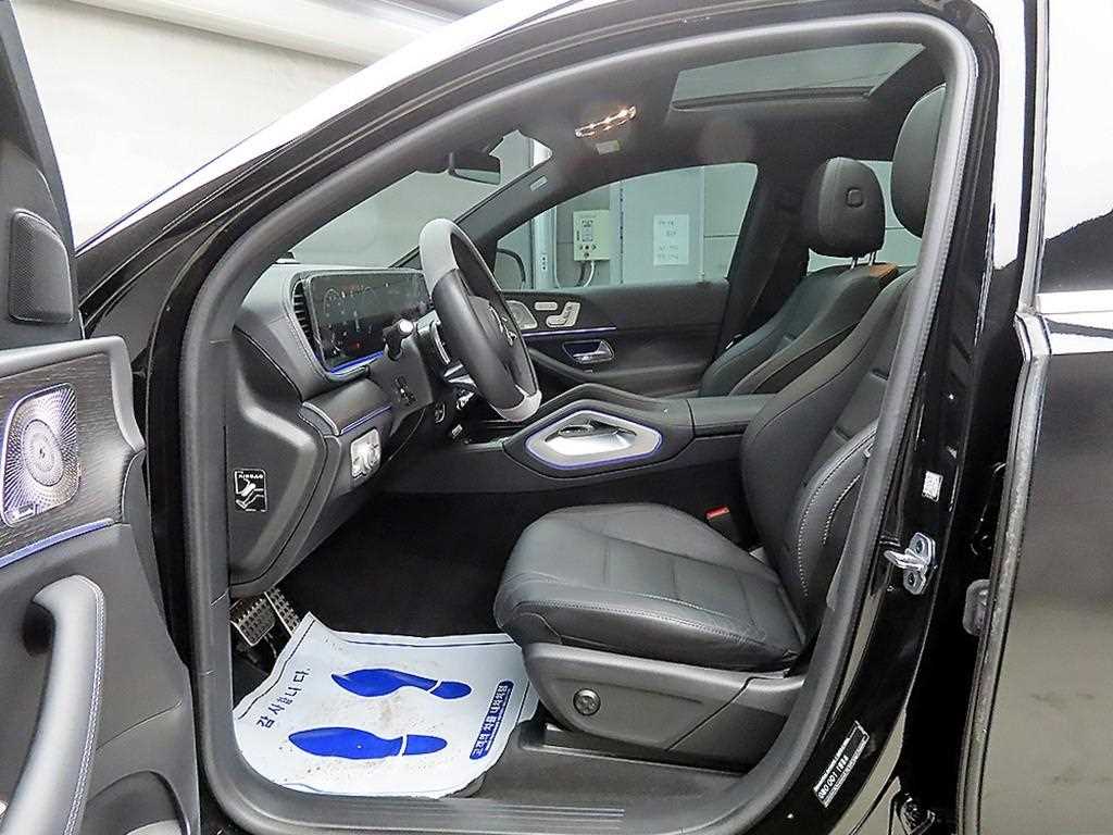 Mercedes Benz GLE Class - Vista 5