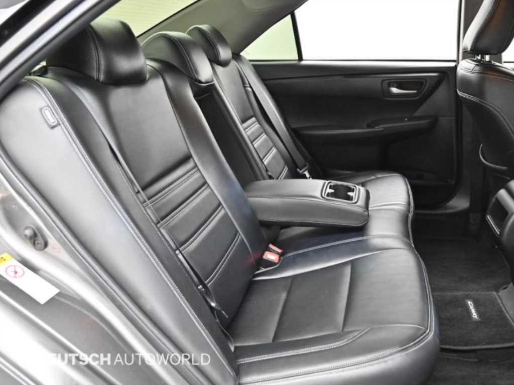 Toyota Camry - Vista 12
