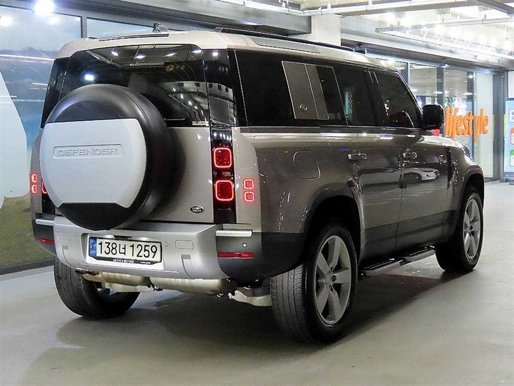 Land Rover Defender - Vista 4