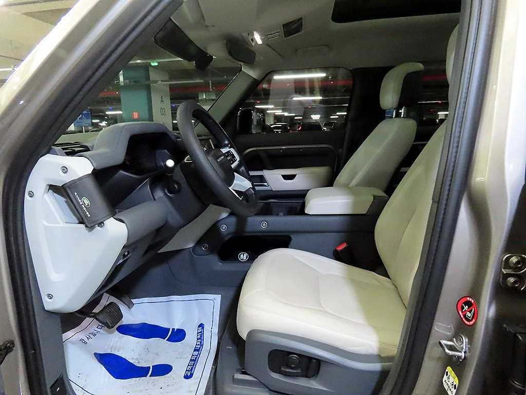 Land Rover Defender - Vista 6