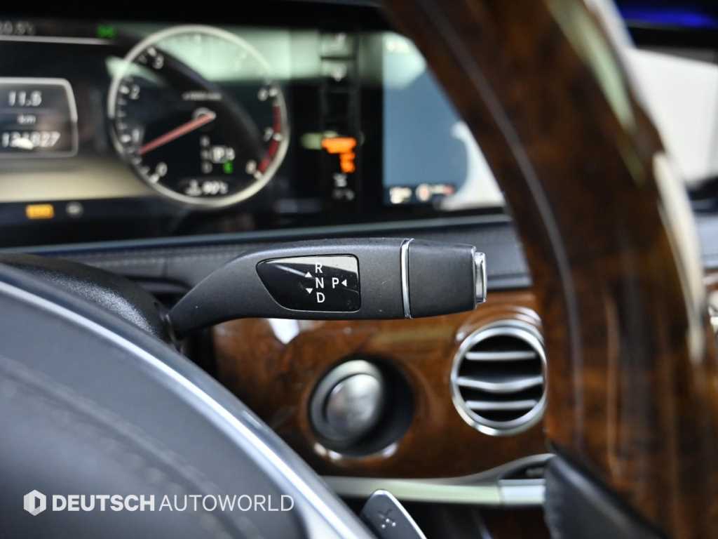 Mercedes Benz S Class - Vista 9