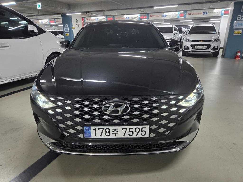 HYUNDAI Grandeur - Vista 2