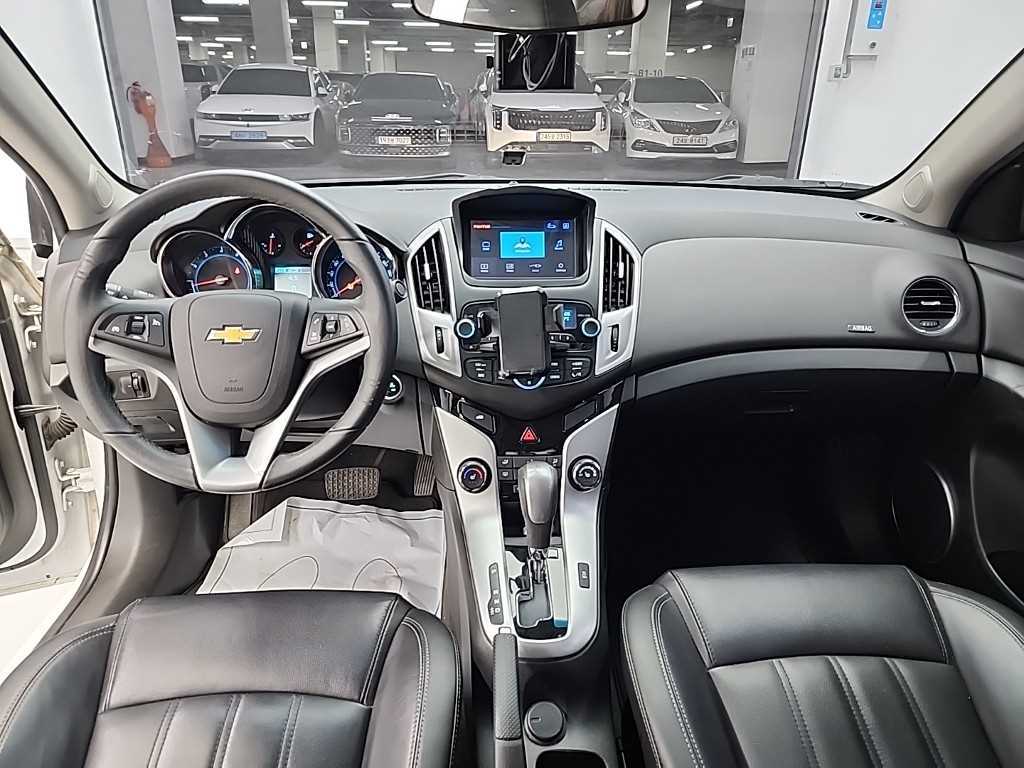 Chevrolet Cruise - Vista 7