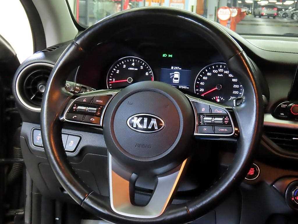 KIA K3 - Vista 8