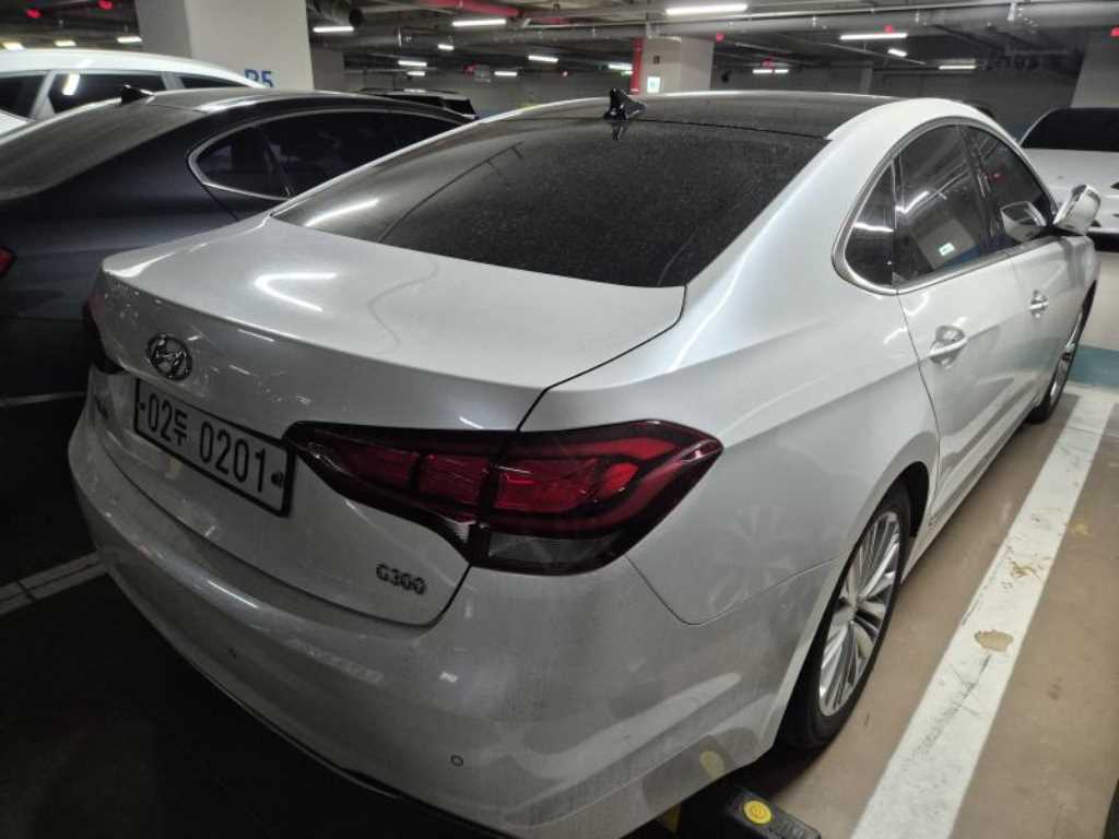 HYUNDAI Aslan - Vista 3