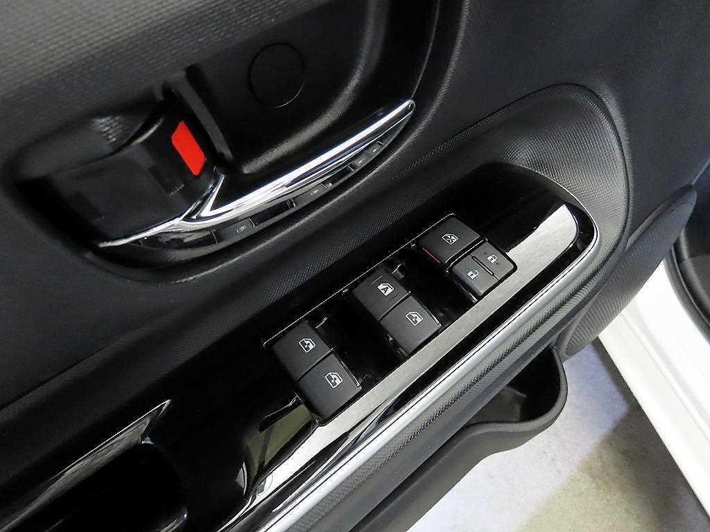 Toyota Prius 2019 Blanco - Importación desde Corea - HF Imports Iquique - Foto 13