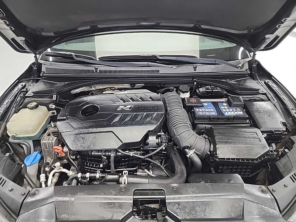 HYUNDAI Veloster - Vista 5