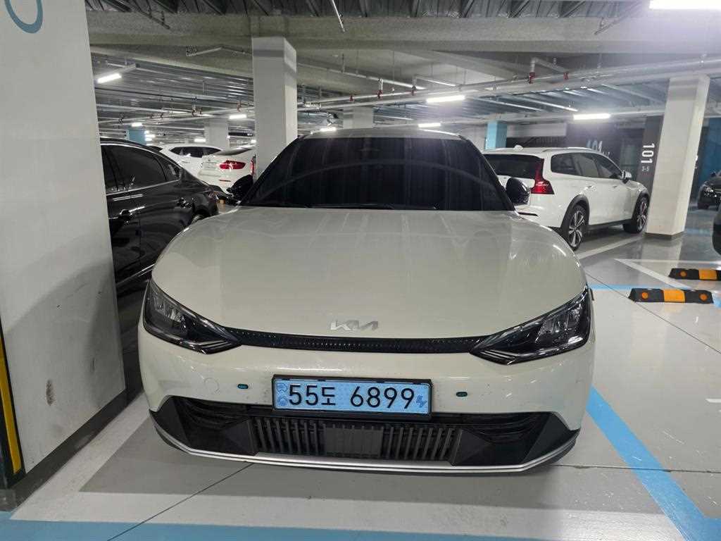 KIA EV6 2022 the color of pearl - Importación desde Corea - HF Imports Iquique - Foto 1