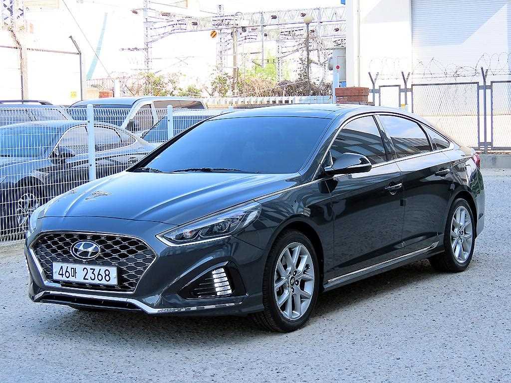 HYUNDAI Sonata - Vista 2