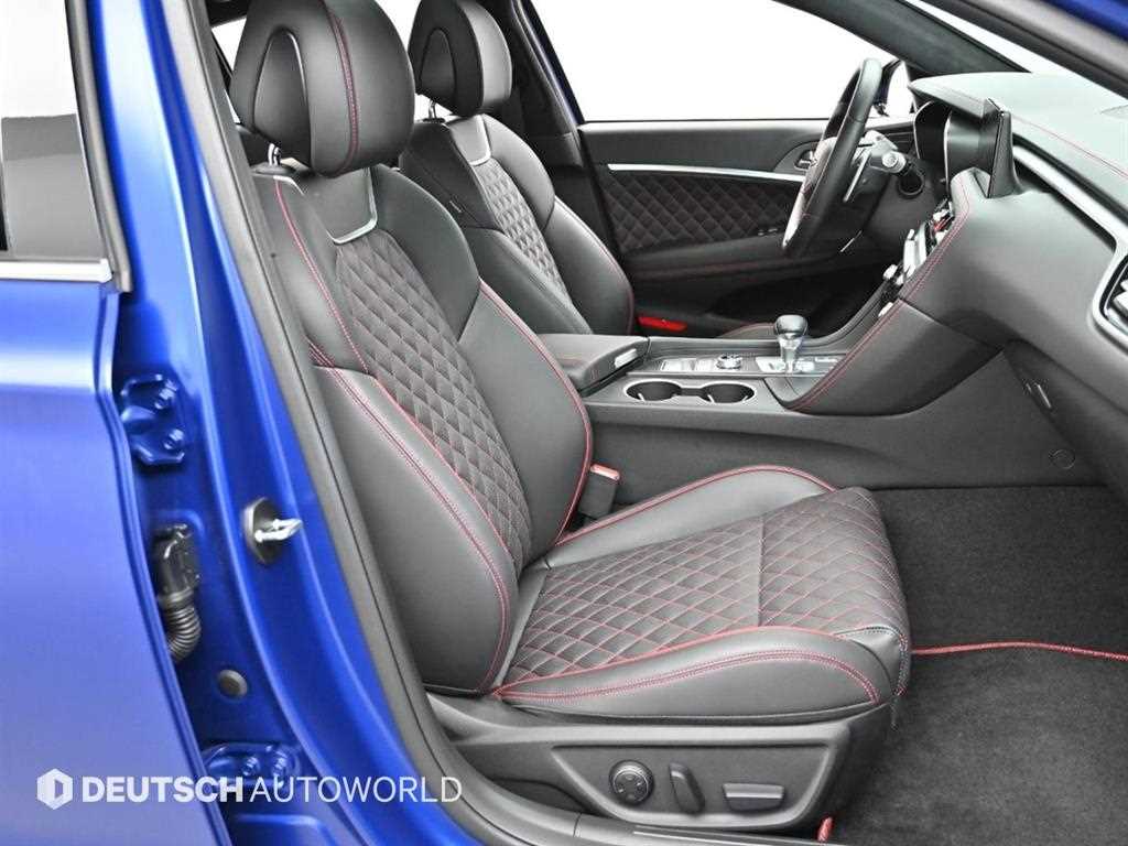 Genesis G70 - Vista 10