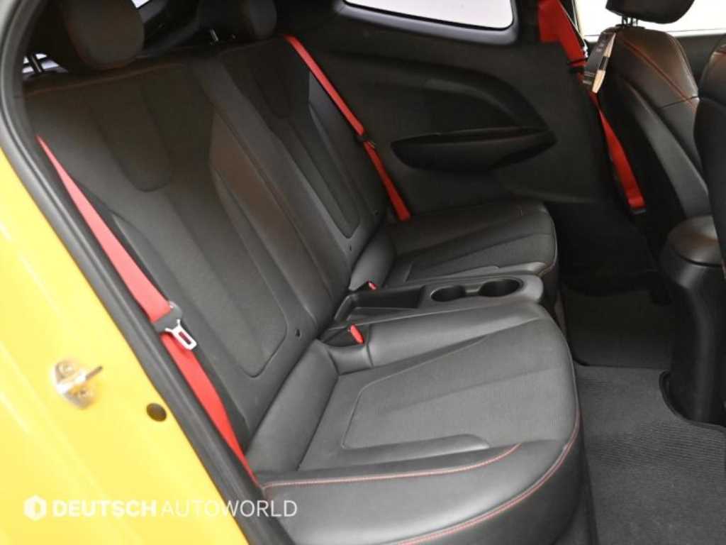 HYUNDAI Veloster - Vista 12