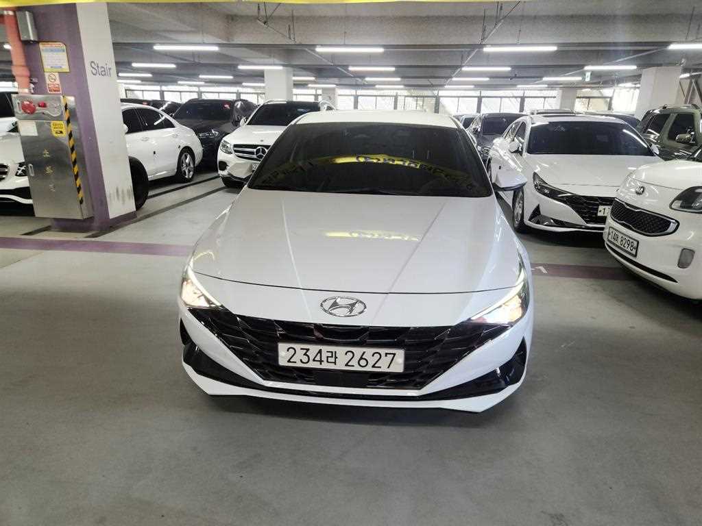 HYUNDAI Avante 2021 Blanco - Importación desde Corea - HF Imports Iquique - Foto 1
