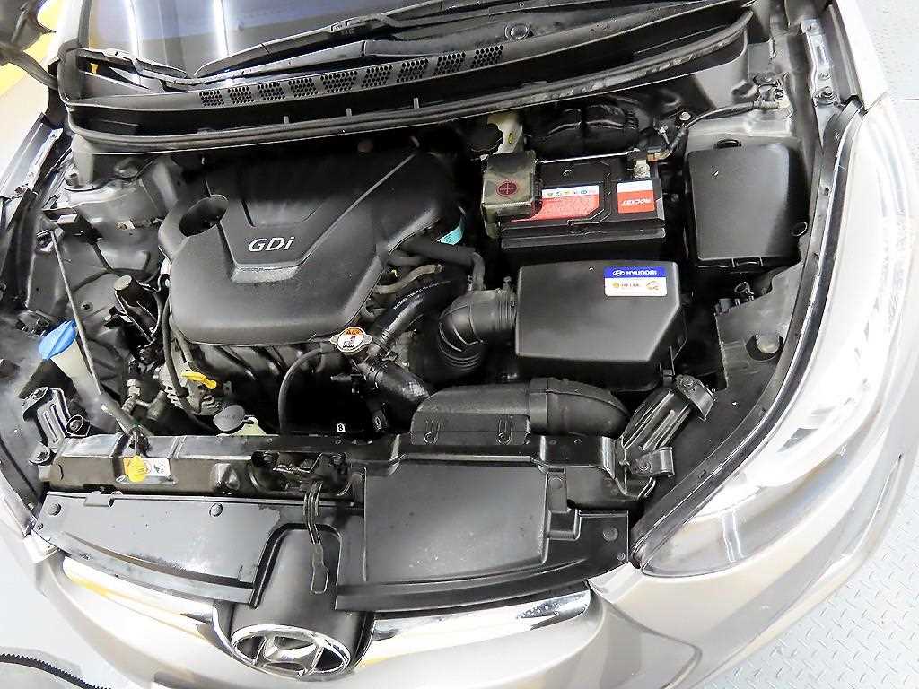 HYUNDAI Avante 2014 Gris - Importación desde Corea - HF Imports Iquique - Foto 18