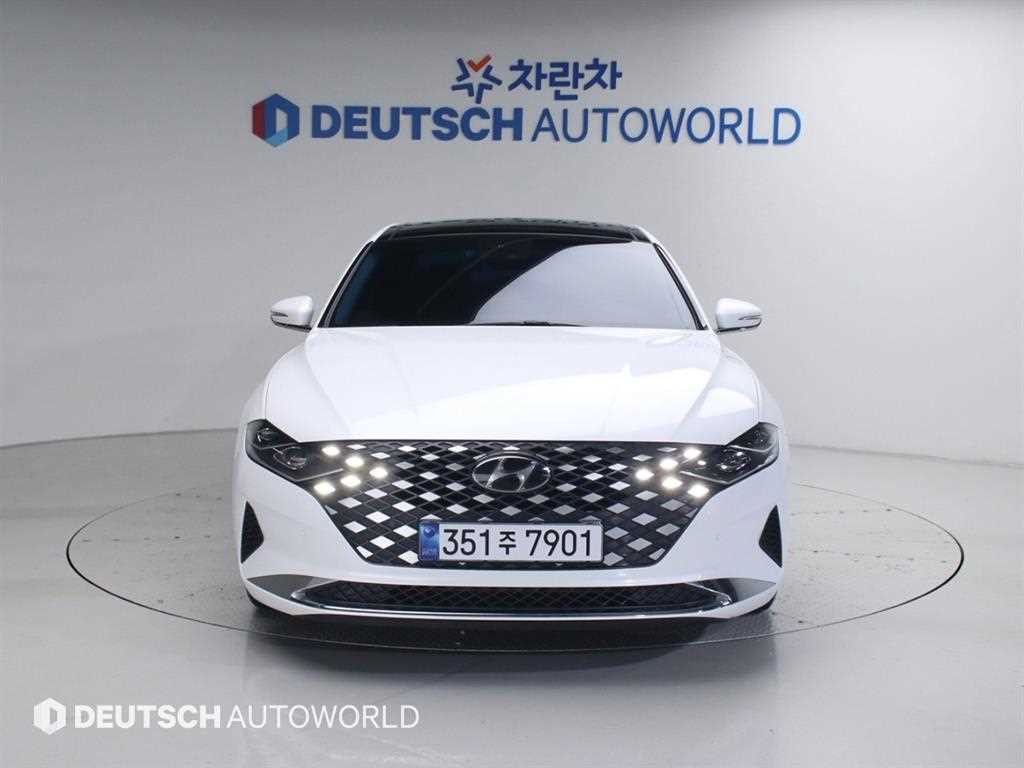 HYUNDAI Grandeur - Vista 3