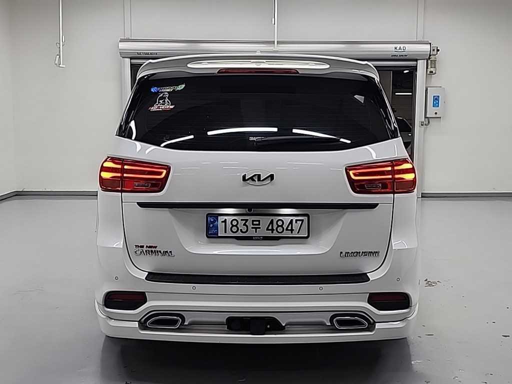 KIA Carnival - Vista 3