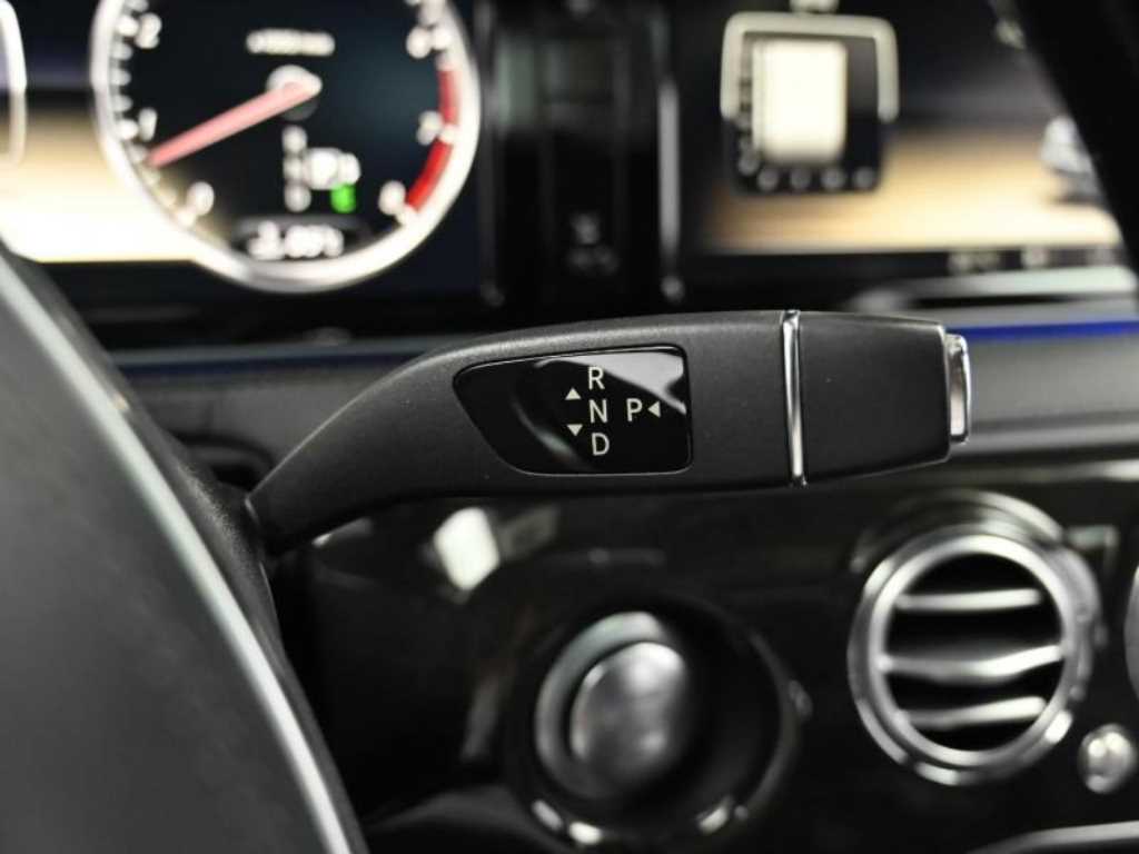 Mercedes Benz S Class - Vista 9