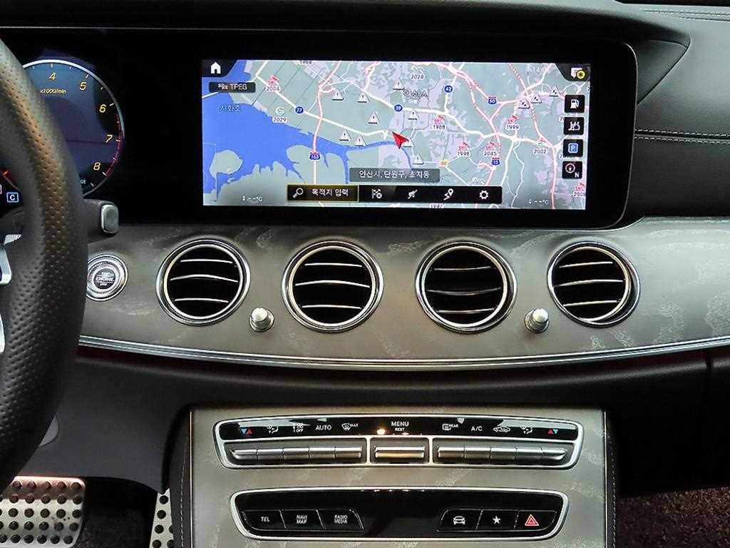 Mercedes Benz E class 2023 the color of pearl - Importación desde Corea - HF Imports Iquique - Foto 13