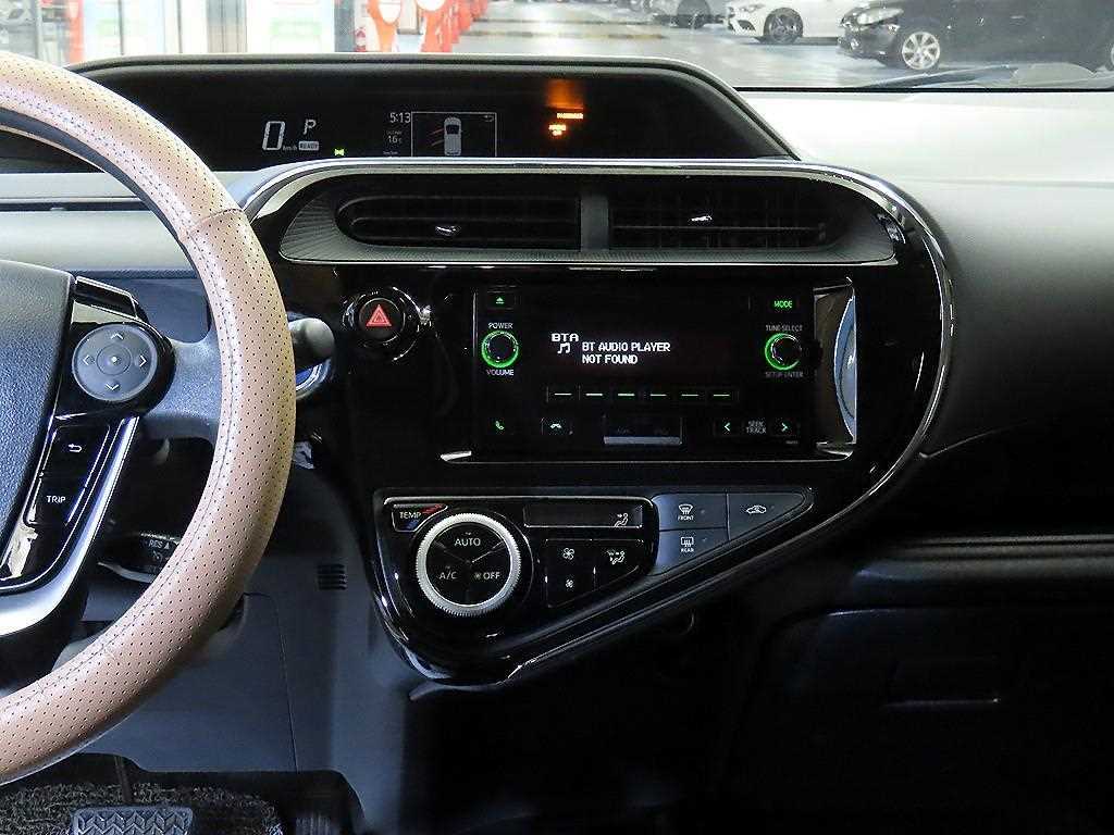 Toyota Prius - Vista 11