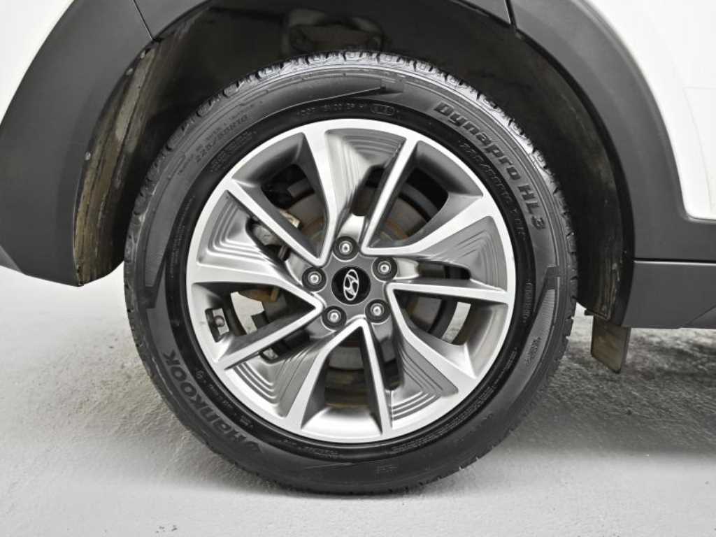 HYUNDAI Tucson - Vista 5