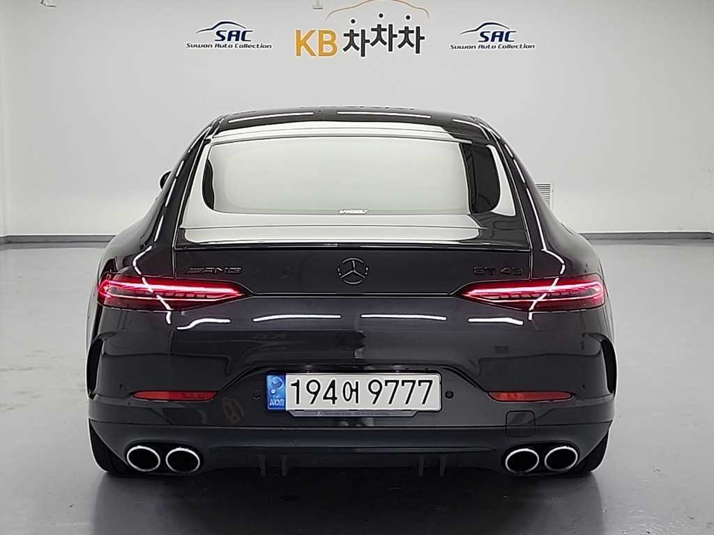 Mercedes Benz AMG GT - Vista 3