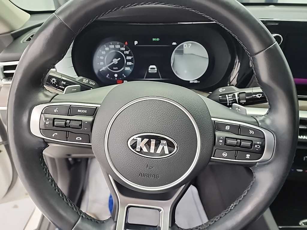 KIA K5 - Vista 9