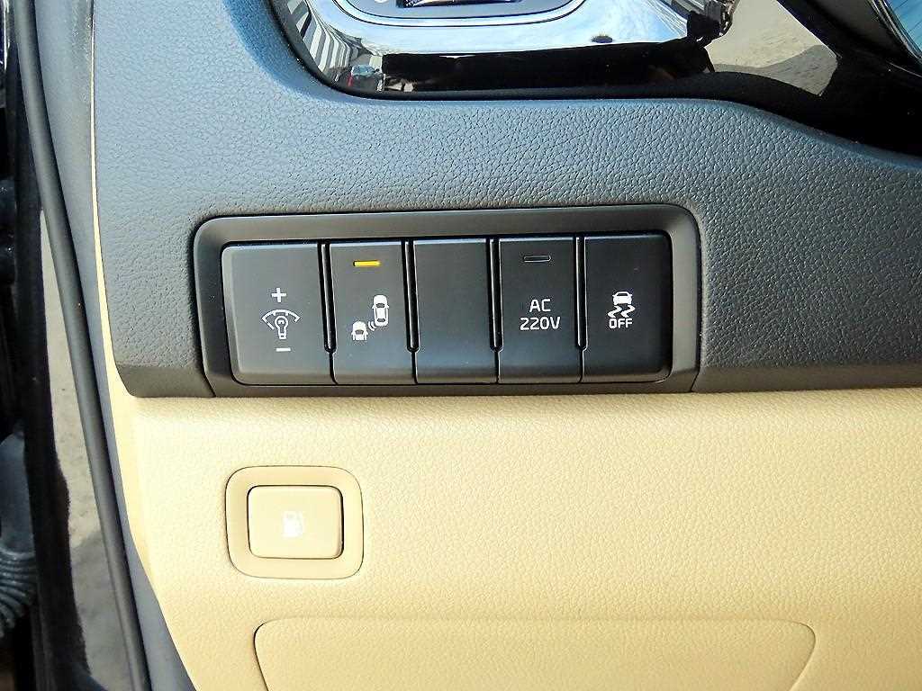 KIA Carnival 2018 Negro - Importación desde Corea - HF Imports Iquique - Foto 13