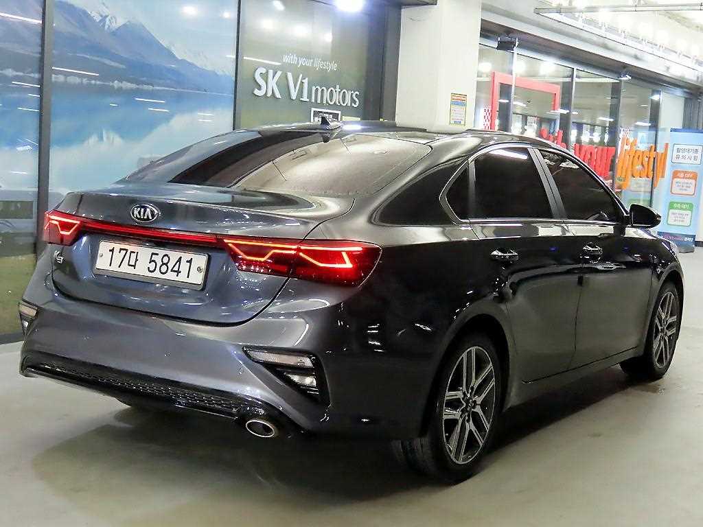 KIA K3 - Vista 4