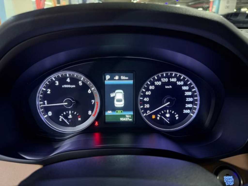 HYUNDAI Grandeur - Vista 9