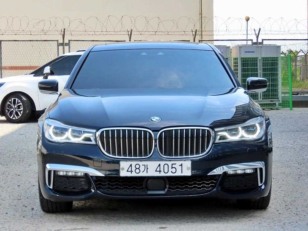 BMW 7 Series 2018 Negro - Importación desde Corea - HF Imports Iquique - Foto 1