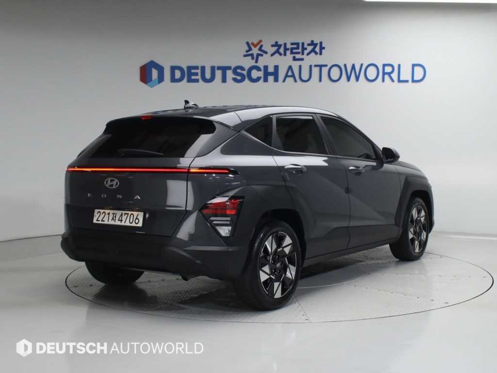 HYUNDAI Kona - Vista 2