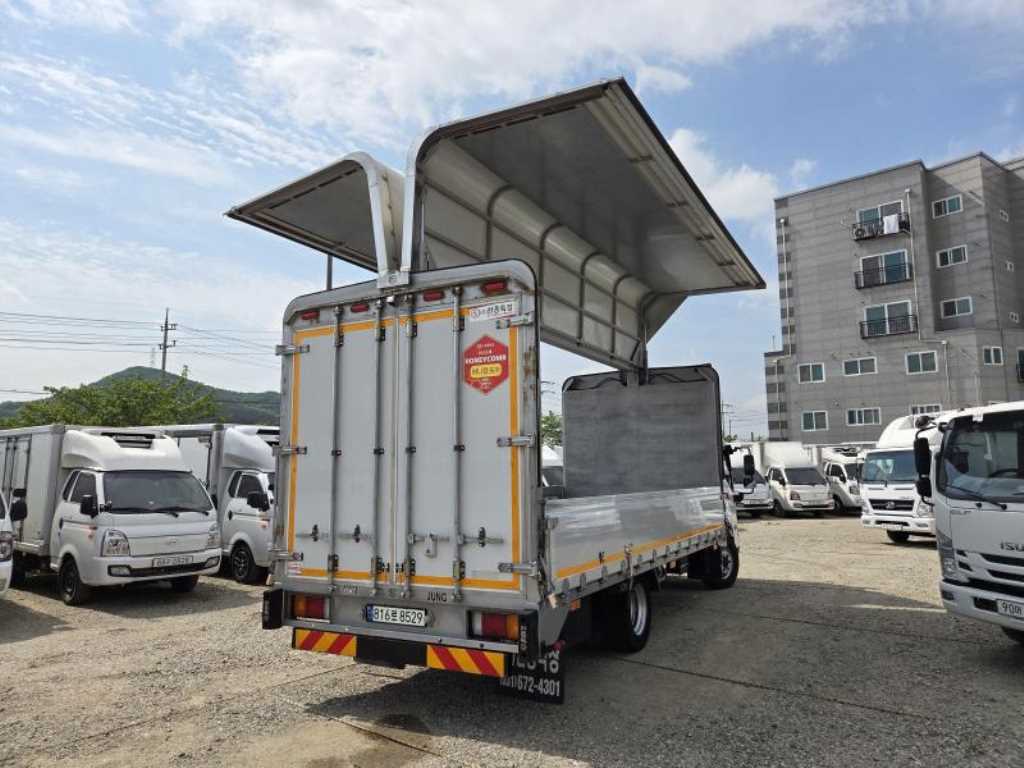 medium and large cargo truck - Vista 10