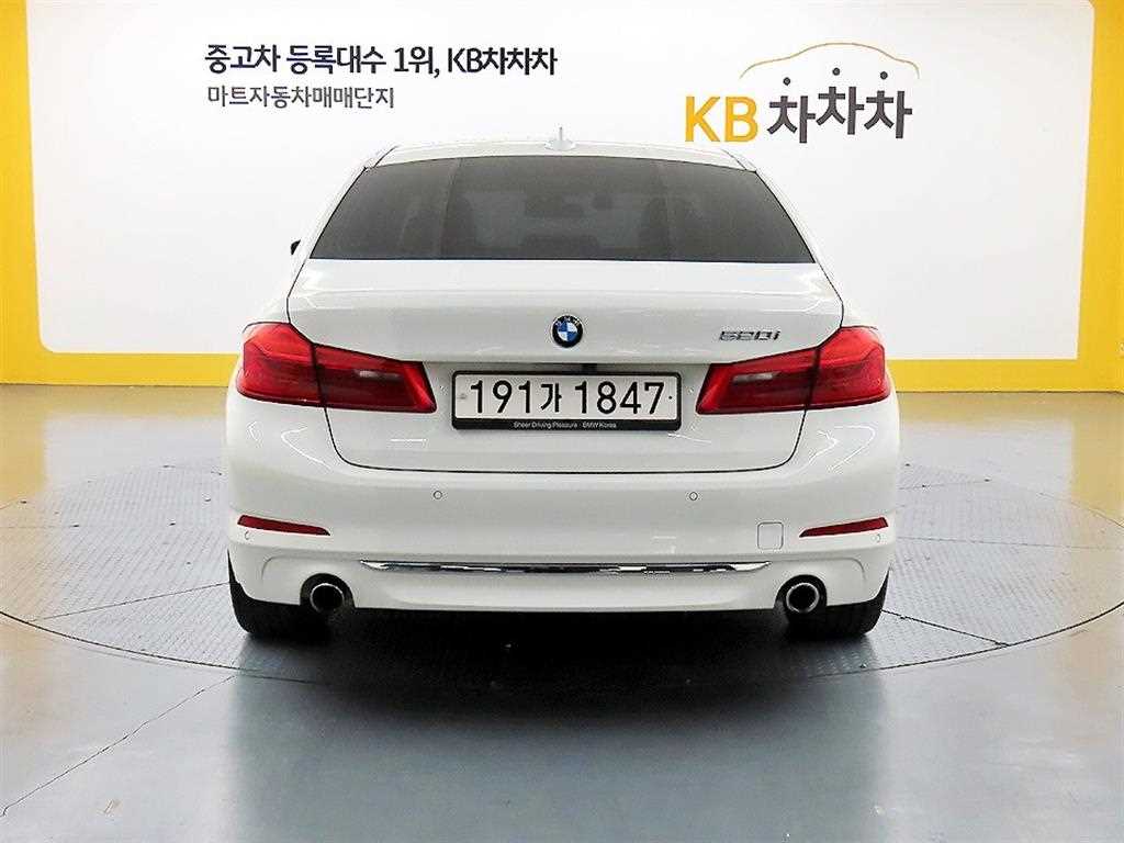 BMW 5 Series - Vista 3