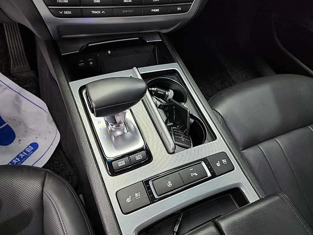 Genesis G80 - Vista 8