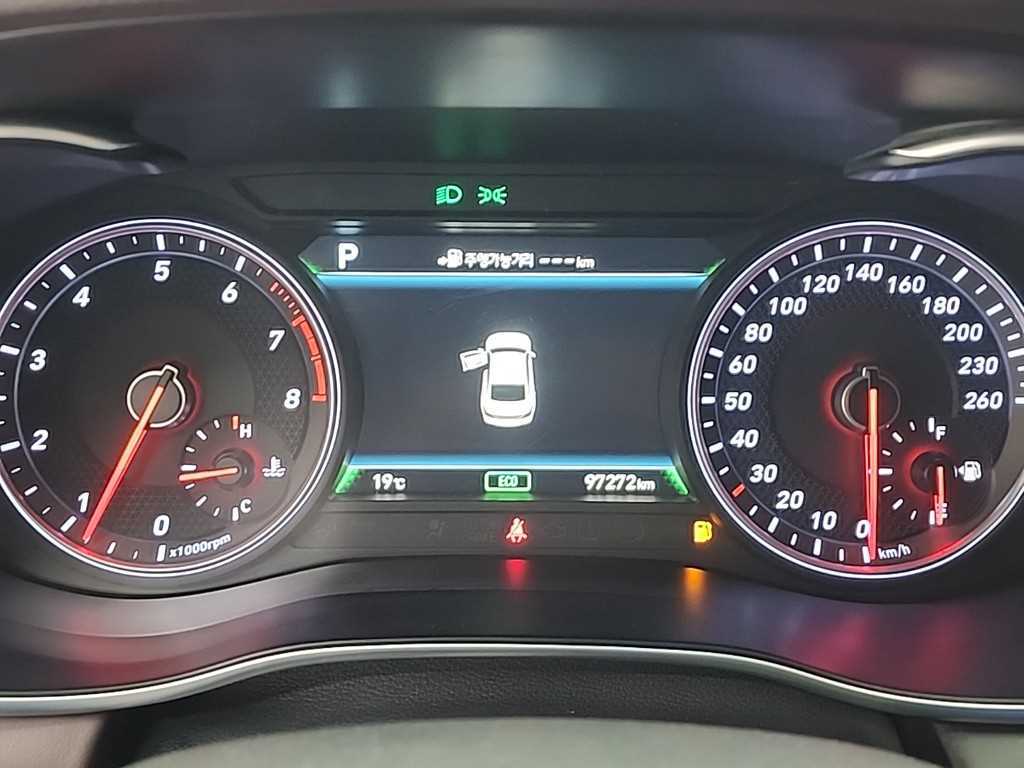 Genesis G70 - Vista 6