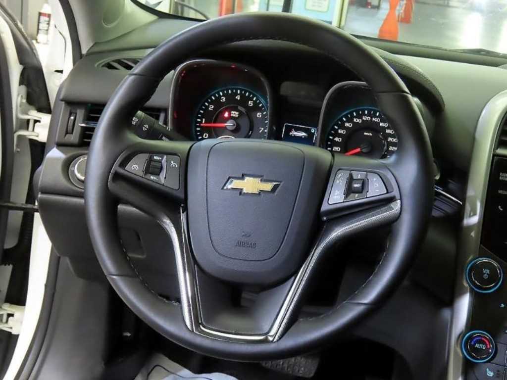 Chevrolet Malibu - Vista 7