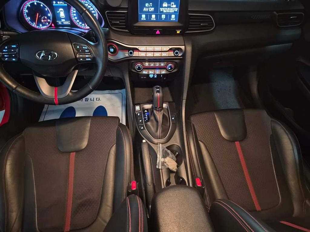 HYUNDAI Veloster - Vista 10