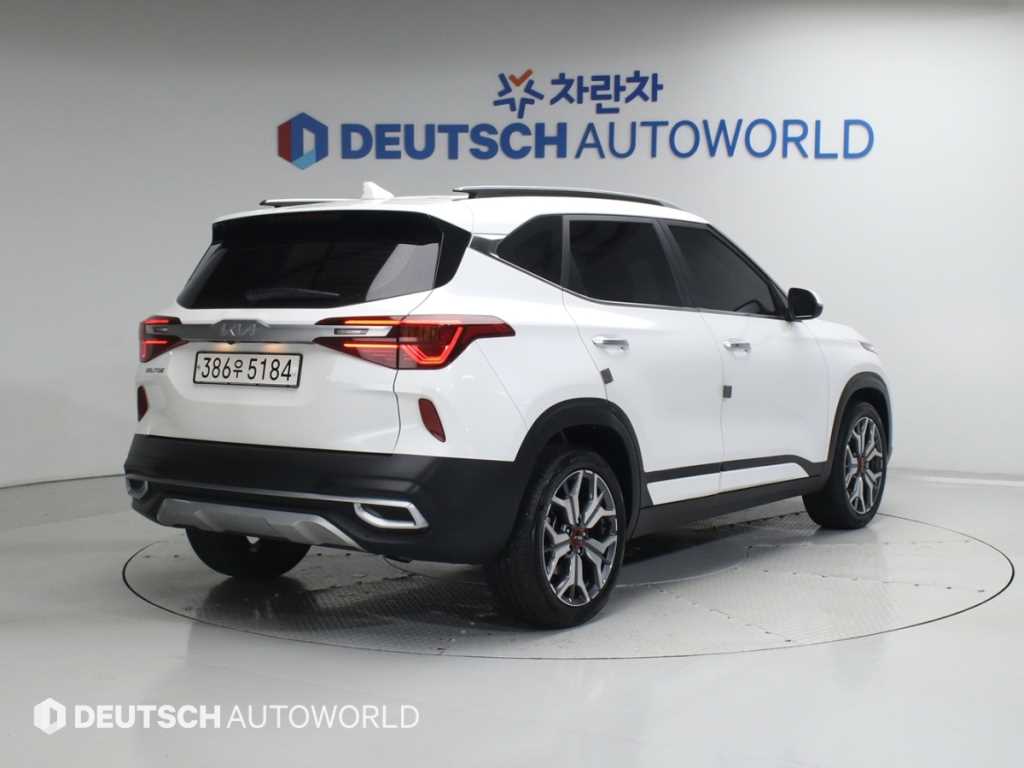 KIA Seltos - Vista 2