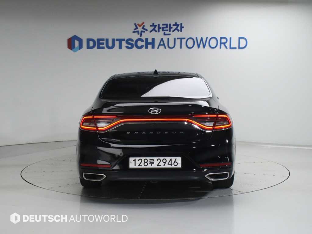 HYUNDAI Grandeur - Vista 4